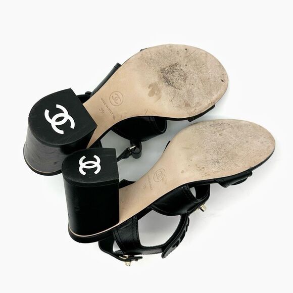 CHANEL 2021 Turnlock Black Slingback Heels Size 39 Interlocking CC Logo Sandals - Picture 12 of 14